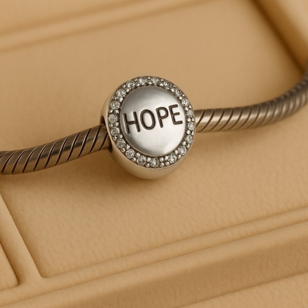 Chamilia 925 Silver Hope Dove Round Bead Charm with clear CZs EUC #302